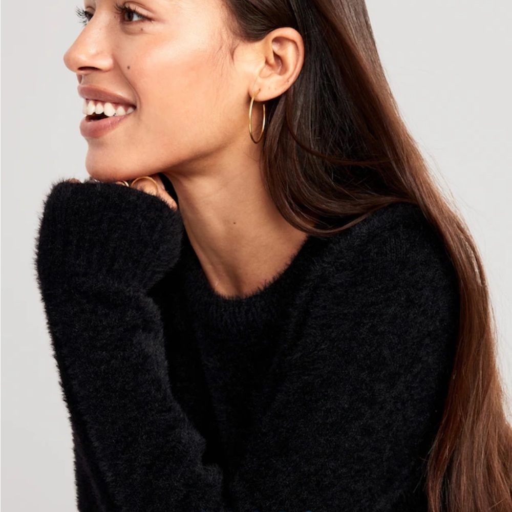 Crew Neck Black Fussy Sweater